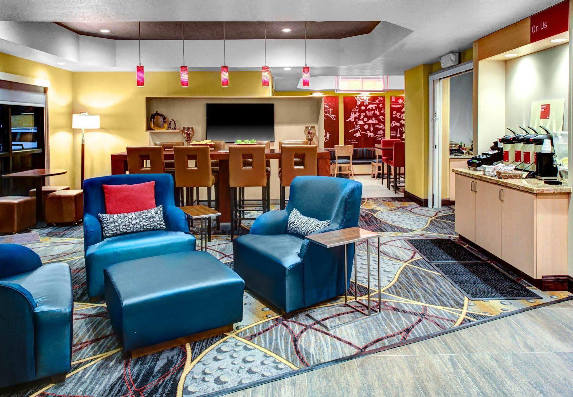 Towneplace Suites By Marriott Bakersfield West Екстер'єр фото