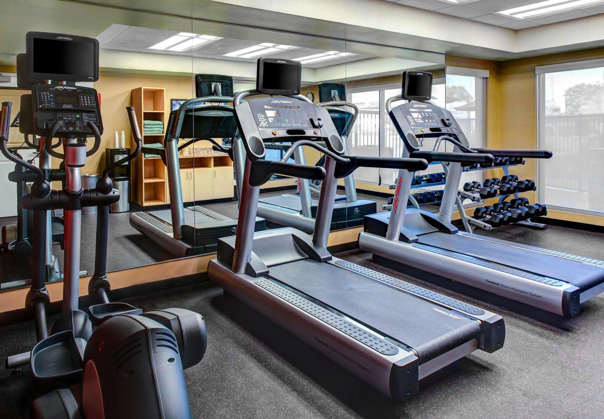 Towneplace Suites By Marriott Bakersfield West Екстер'єр фото